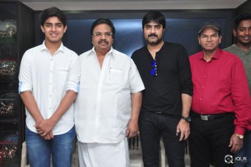 Dasari Narayana Rao Appreciate To Nirmala Convent Movie Team